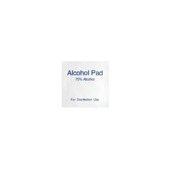 Pojedynczo zapakowany gazik nasączony alkoholem – Alcohol Pad. Opakowanie w kolorze białym z niebieskimi napisami: „75% Alcohol” oraz „For Disinfection Use”. Produkt przeznaczony do dezynfekcji skóry przed wykonaniem testu.